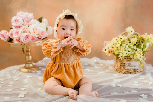 巴音郭楞蒙古宝宝对妈妈的爱